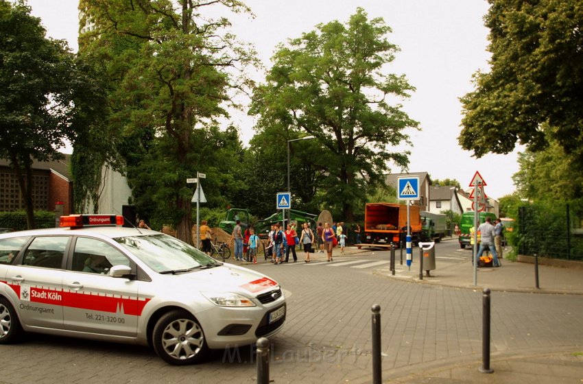 Bombenfund Koeln Vingst Burgstr Schulstr P115.JPG